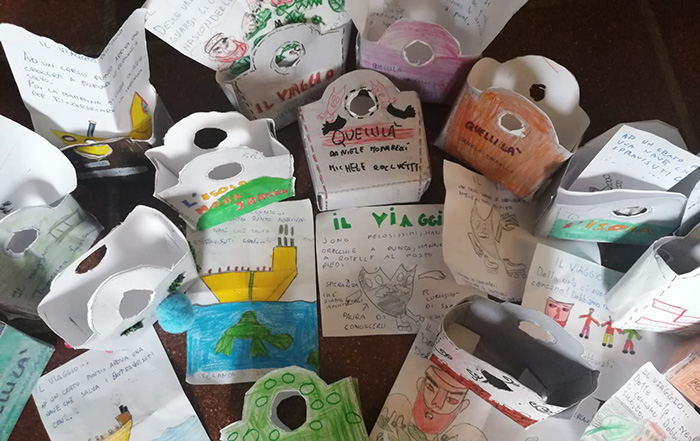 Cestini di carta creati dai bambini