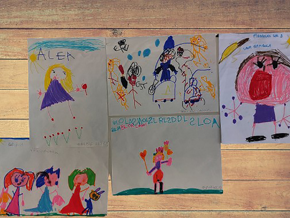vari disegni creati da bambini vari disegni creati da bambini